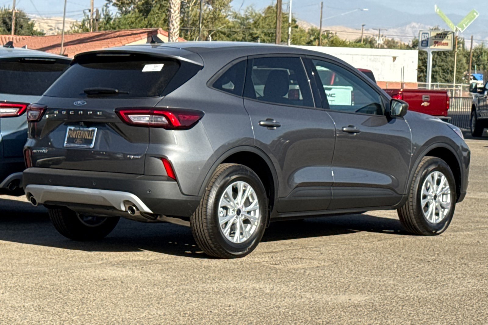 2025 Ford Escape Active photo 4