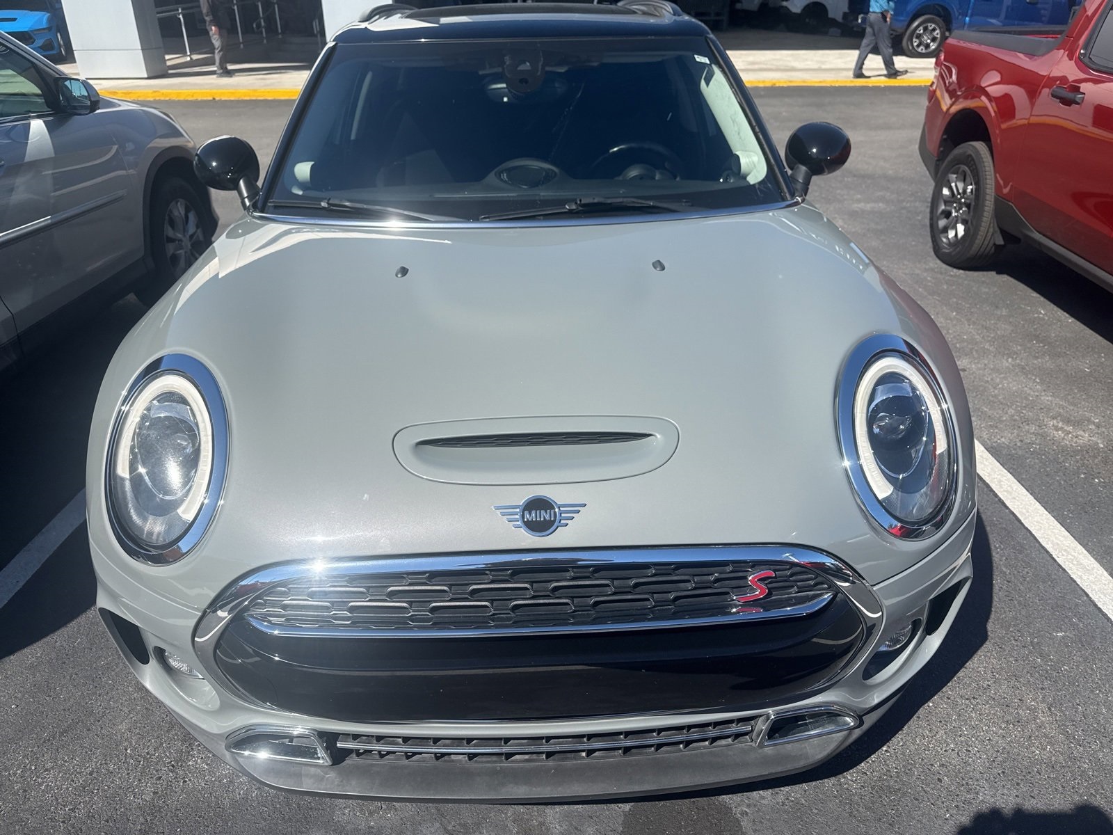 Used 2019 MINI Clubman S with VIN WMWLN9C52K2H60268 for sale in Spring Hill, FL