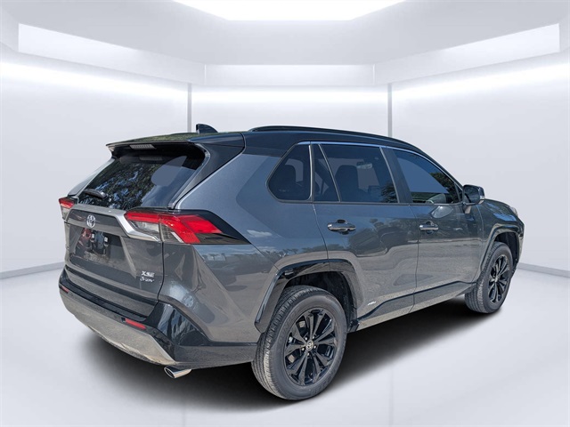 2025 Toyota RAV4 Hybrid XSE photo 3
