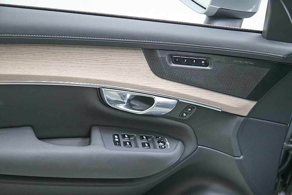 2026 VOLVO XC90 - Image 10