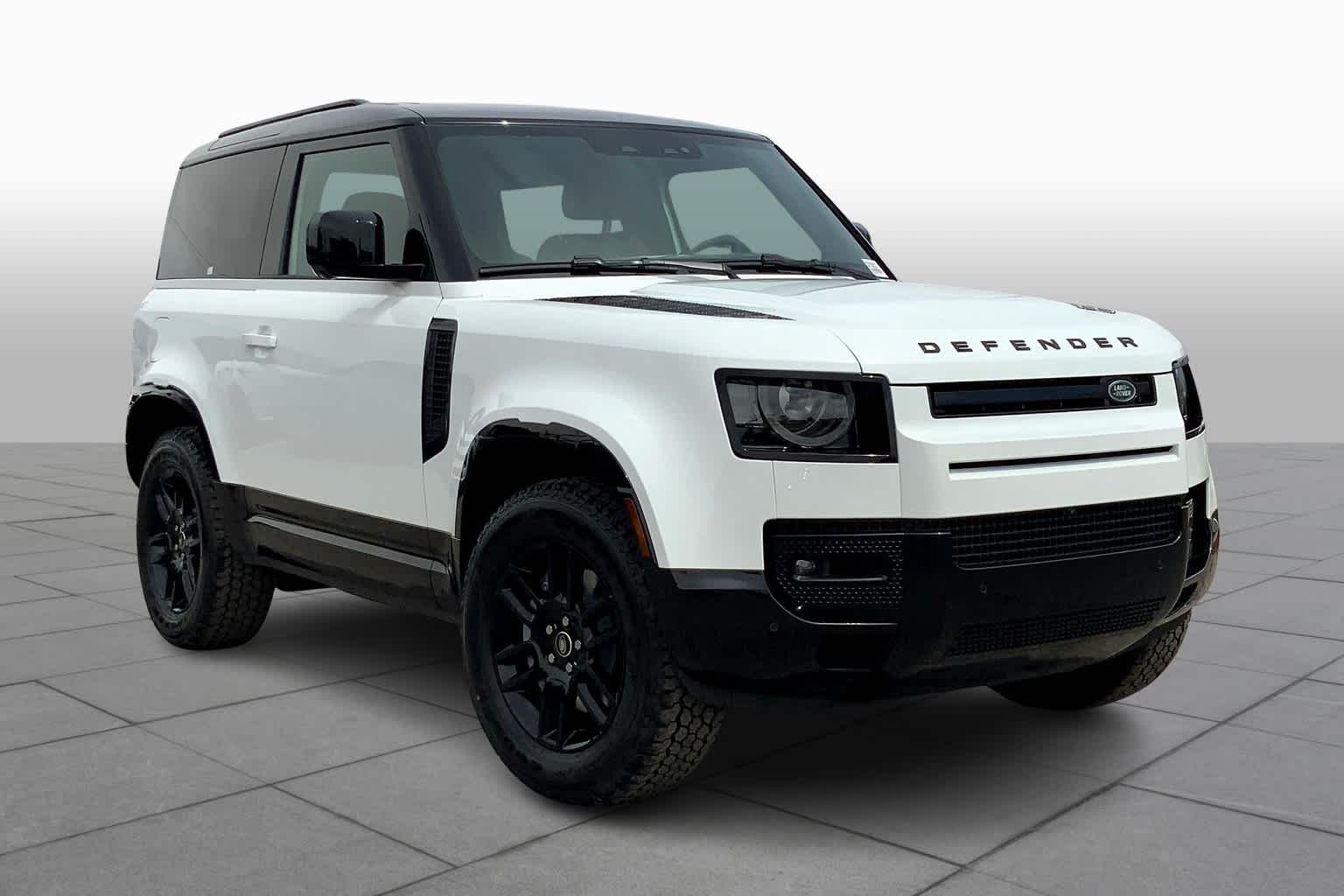 2025 Land Rover Defender 90 X-Dynamic SE photo 2