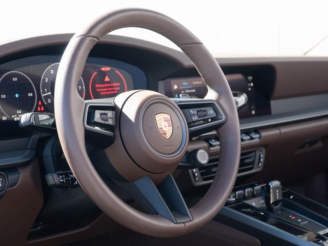 2025 Porsche 911 photo 4