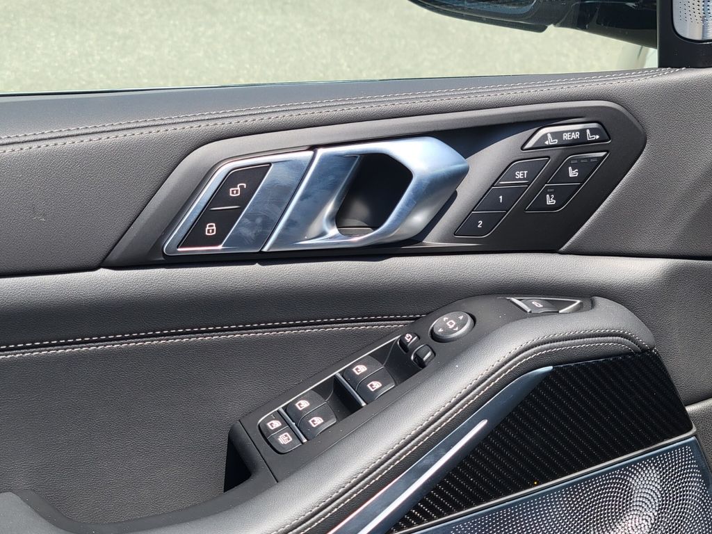2026 Bmw X7 M60i photo 18