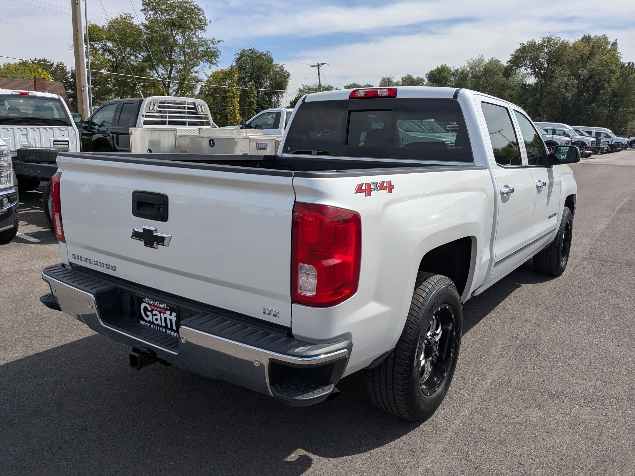 2018 Chevrolet Silverado 1500 LTZ photo 3