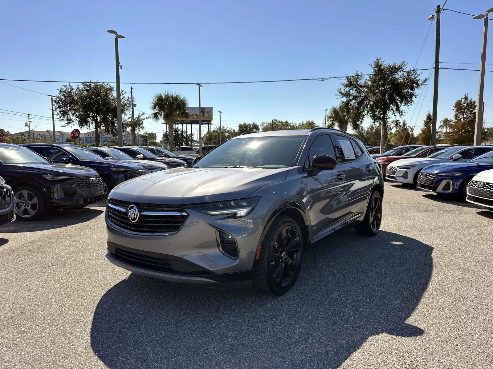 2022 Buick Envision Essence photo 2