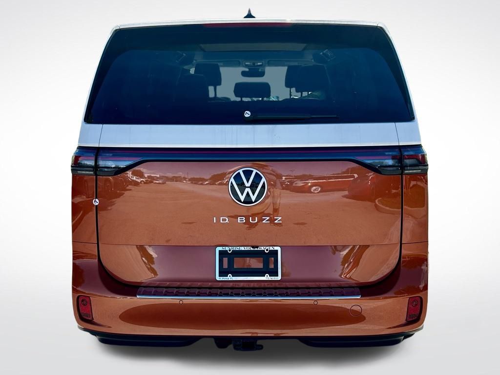 2025 Volkswagen ID. Buzz Pro Plus photo 4