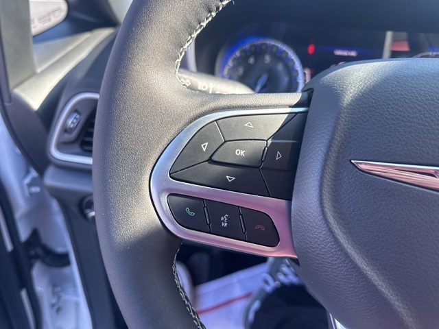 2025 Chrysler Voyager LX photo 15