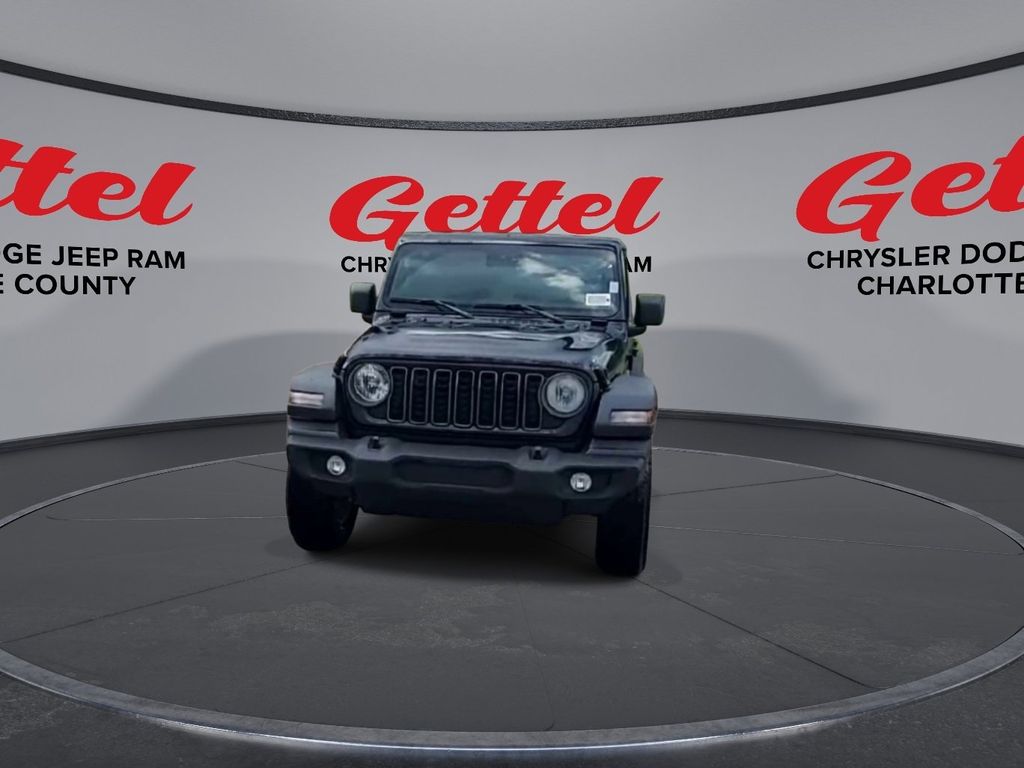 2025 Jeep Wrangler photo 3