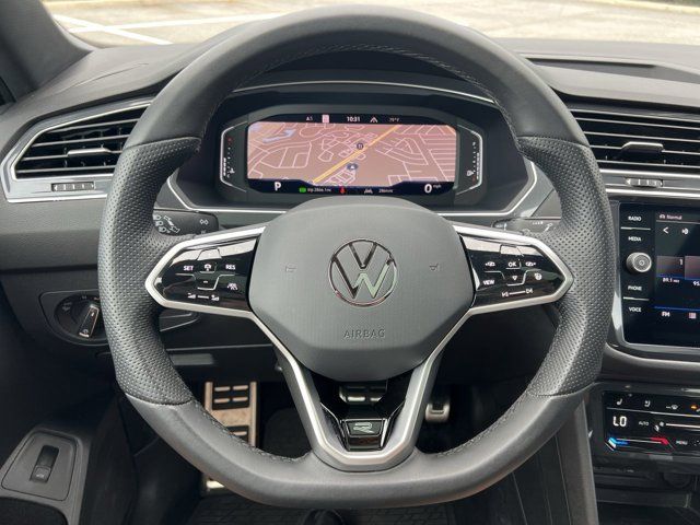 2024 Volkswagen Tiguan SEL R-Line photo 5