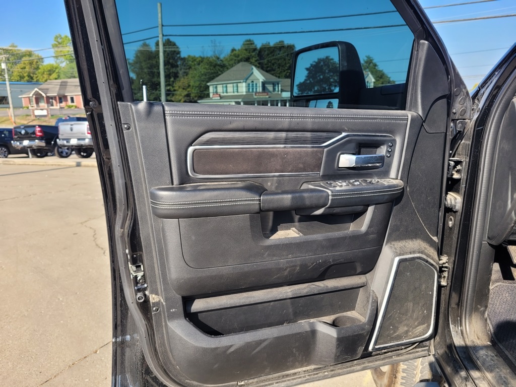 2024 Ram 2500 Laramie photo 12