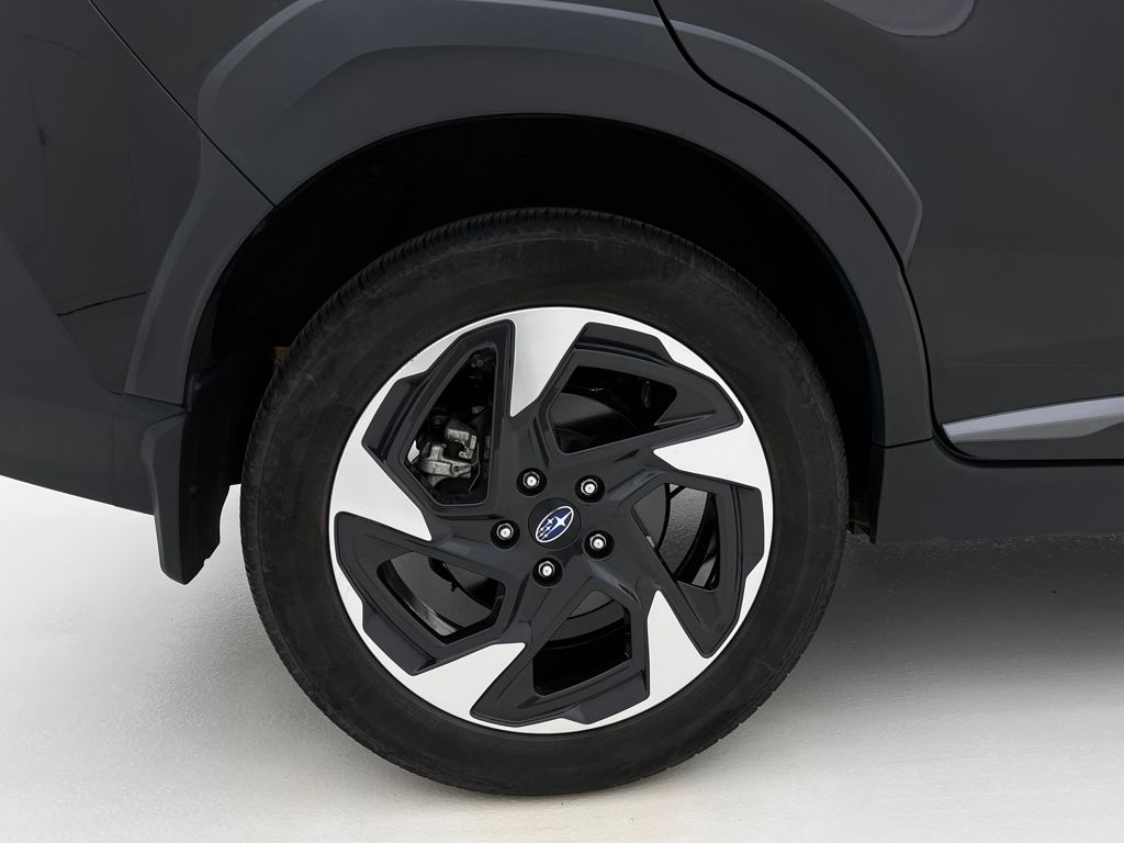2024 Subaru Crosstrek Limited photo 32