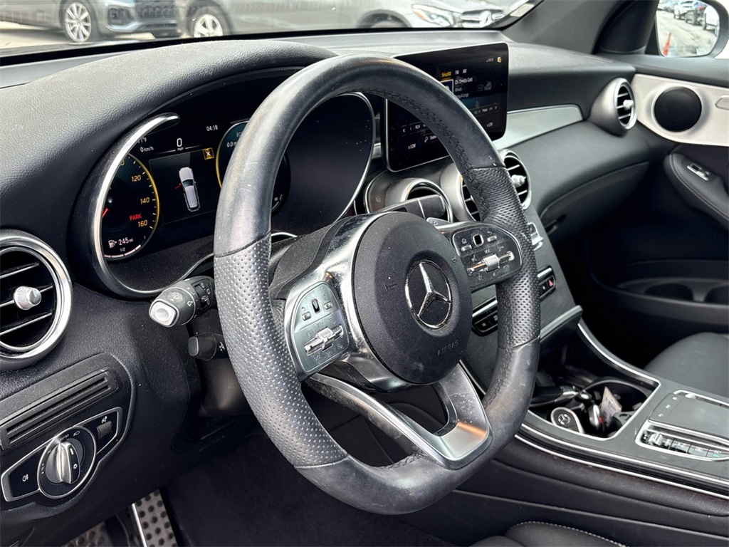 2022 Mercedes Benz GLC 300 photo 8