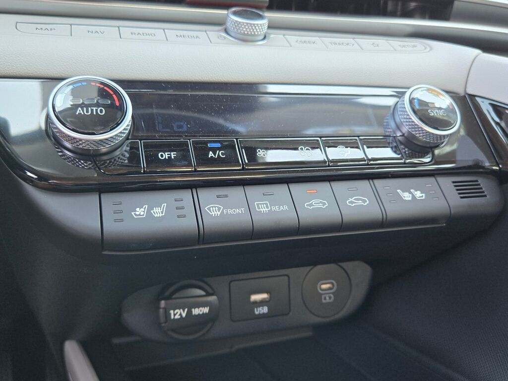 2025 Hyundai Elantra Hybrid Limited photo 15