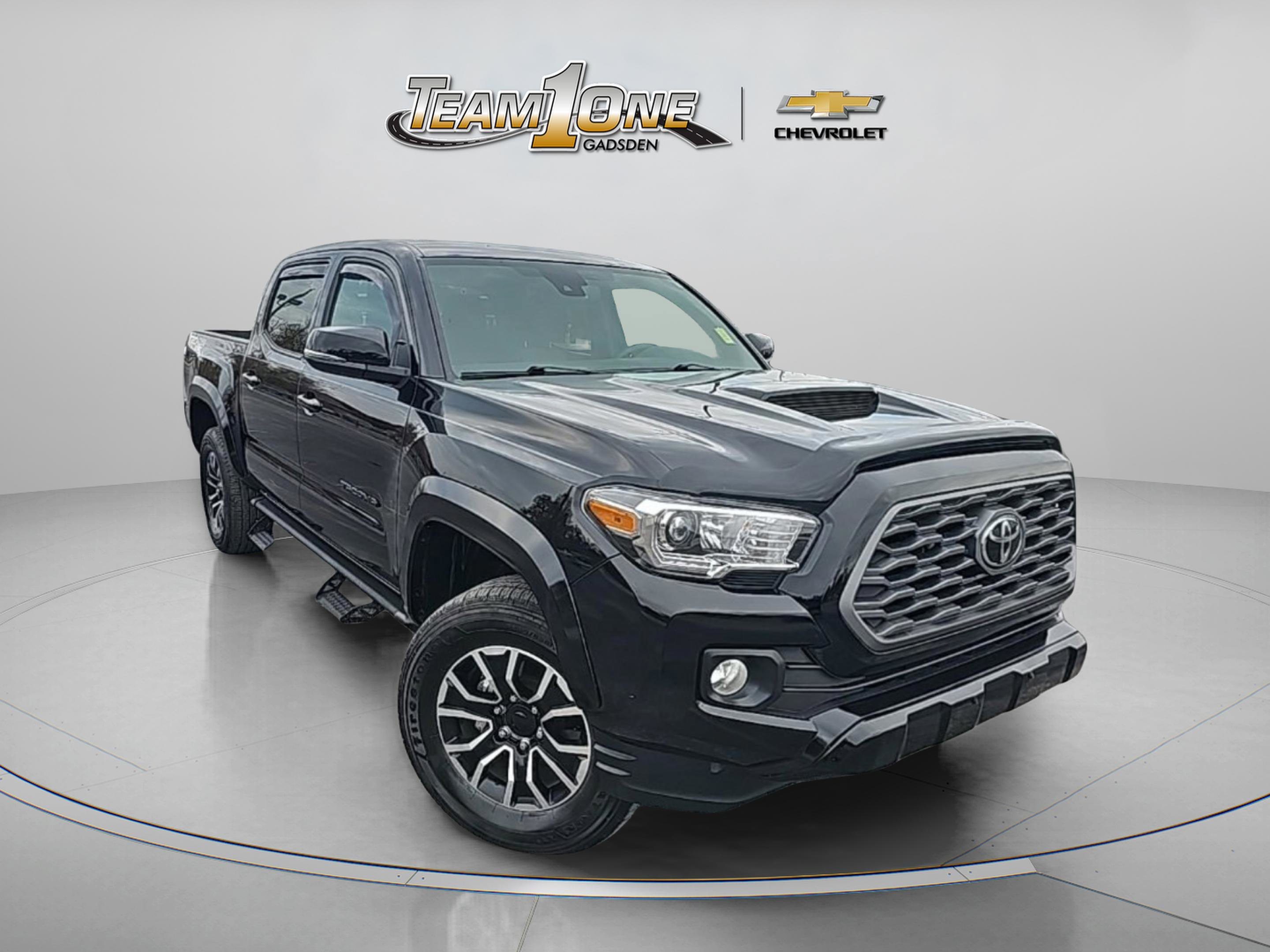 2023 Toyota Tacoma TRD Sport's photo