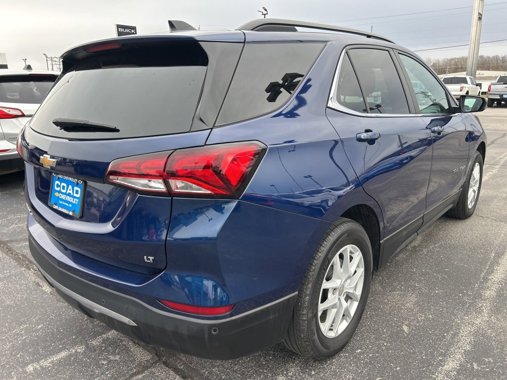 2022 Chevrolet Equinox LT photo 3