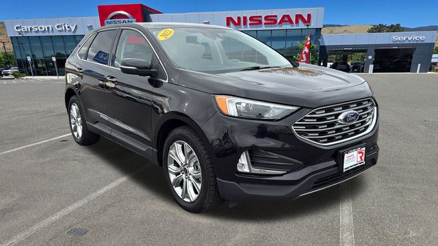 2022 Ford Edge Titanium's photo