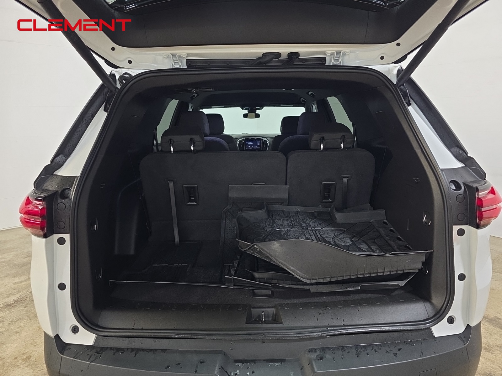 2023 Chevrolet Traverse 1LT photo 5