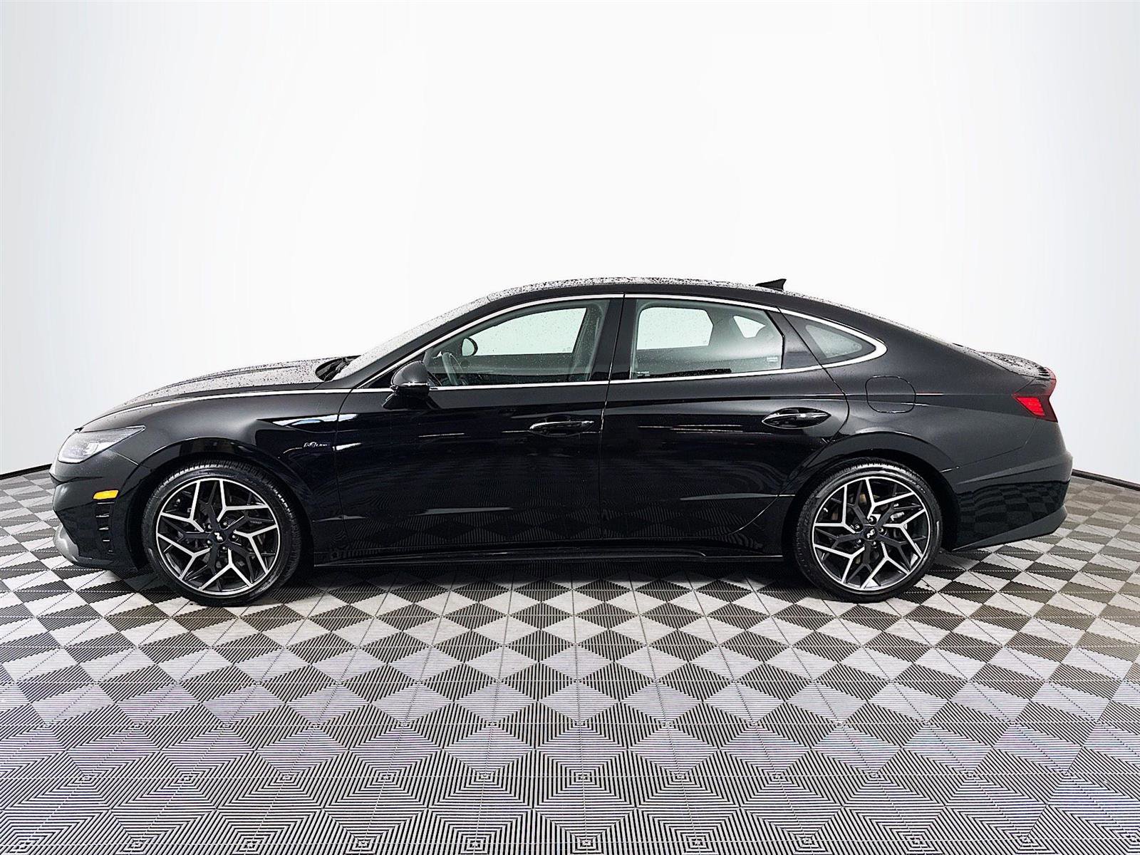 2023 Hyundai Sonata N Line photo 8
