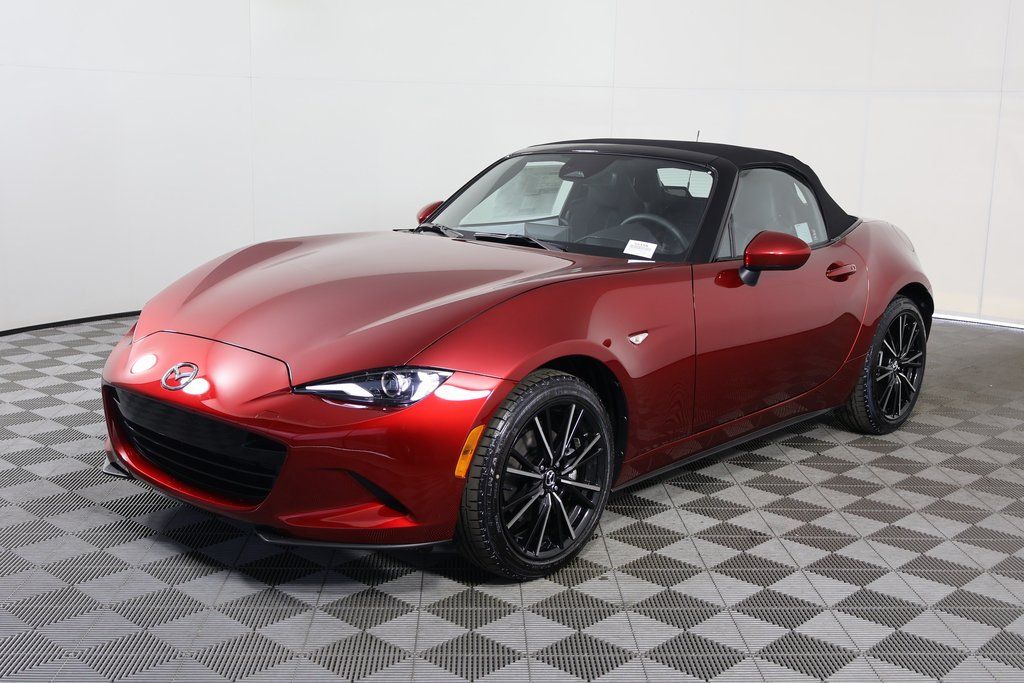 2025 Mazda MX-5 Miata Grand Touring's photo