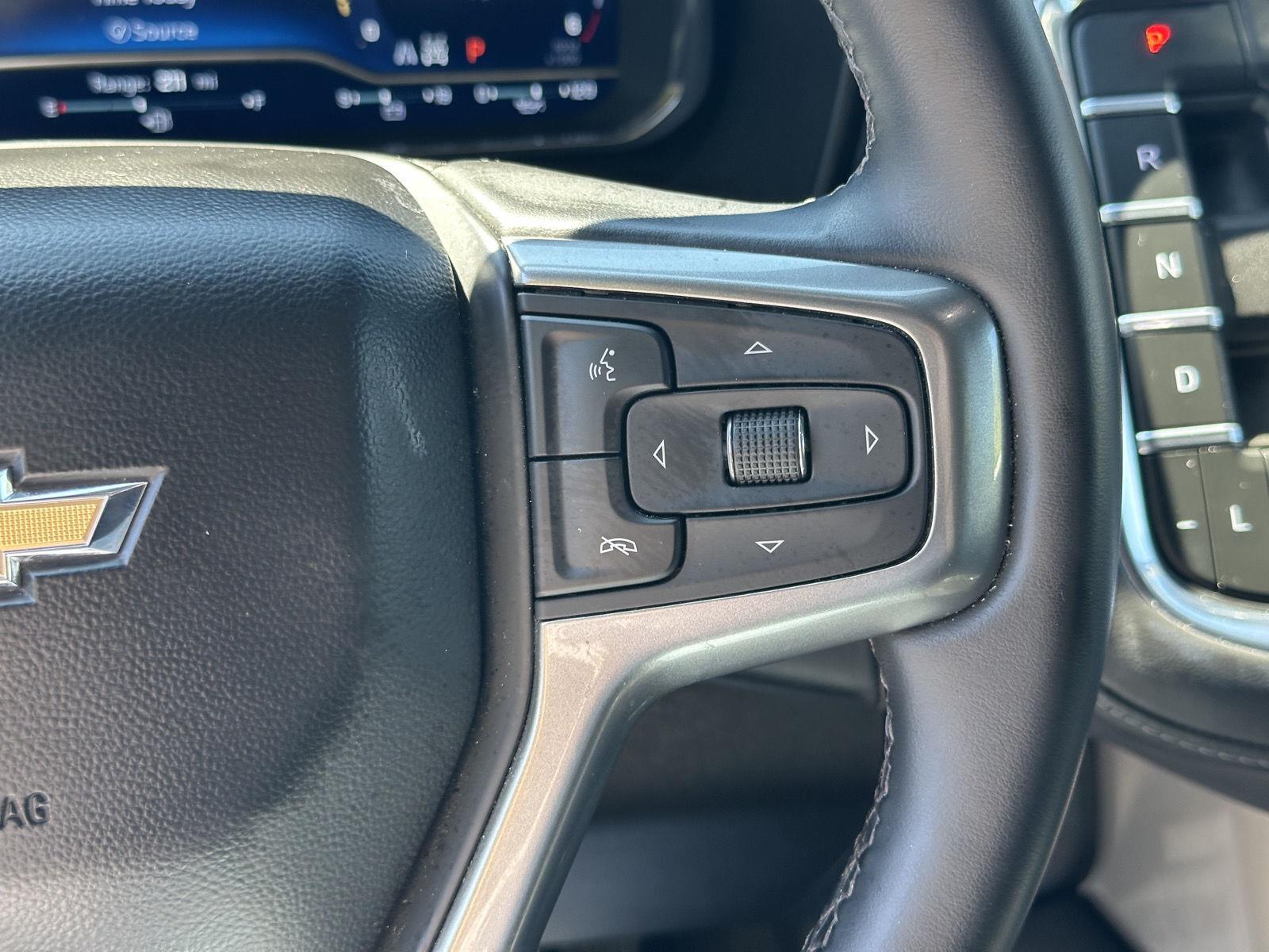2024 Chevrolet Suburban LT photo 16