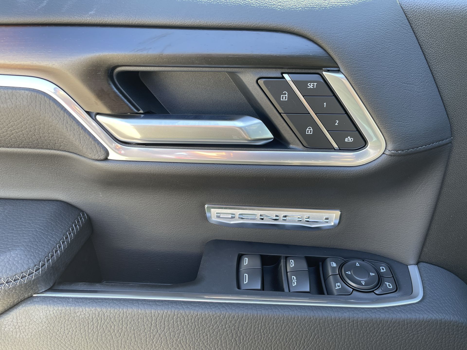 2026 Gmc Sierra 1500 Denali photo 23