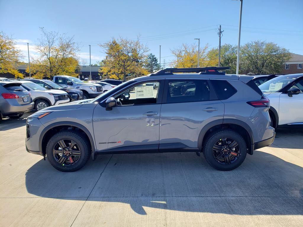 2026 Nissan Rogue SV photo 3