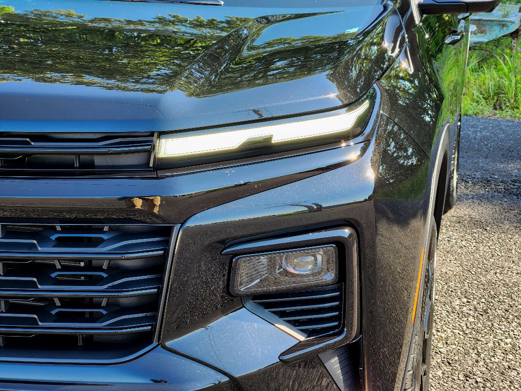 2025 Chevrolet Traverse photo 12