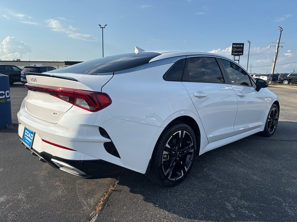2023 Kia K5 GT-Line photo 2