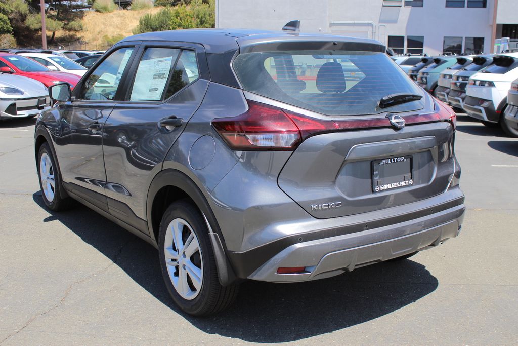 2025 Nissan Kicks Play S photo 7