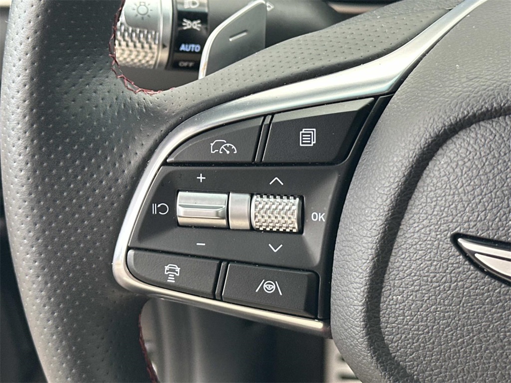 2025 Genesis G70 2.5T photo 24