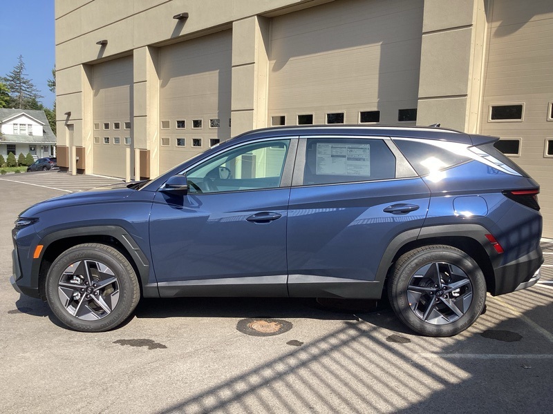 2025 Hyundai Tucson SEL Convenience photo 4
