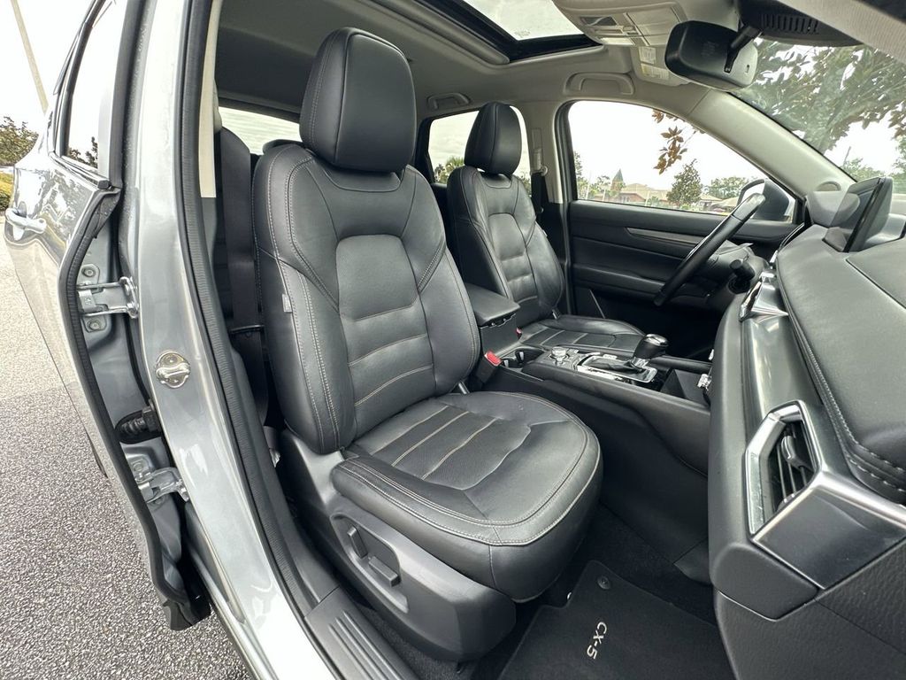 2022 Mazda CX-5 2.5 S Preferred photo 29