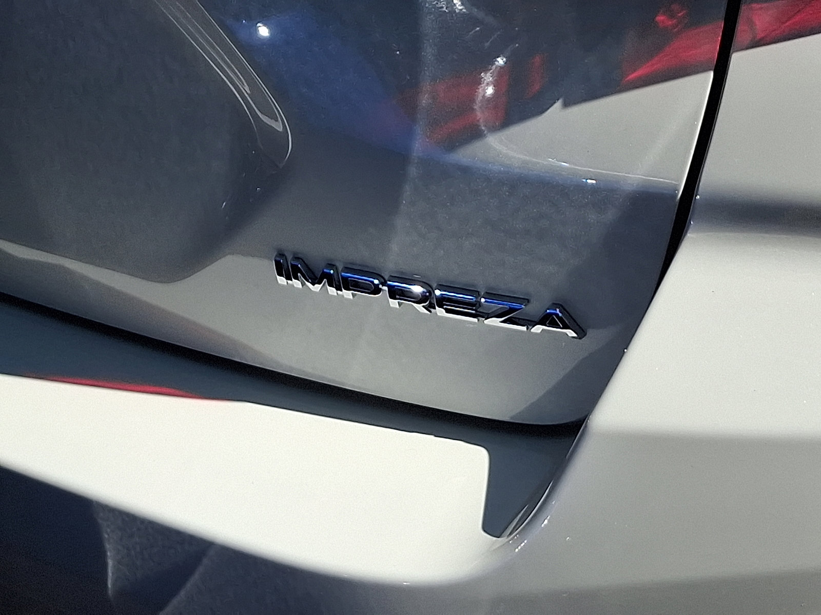 2025 Subaru Impreza Base photo 3
