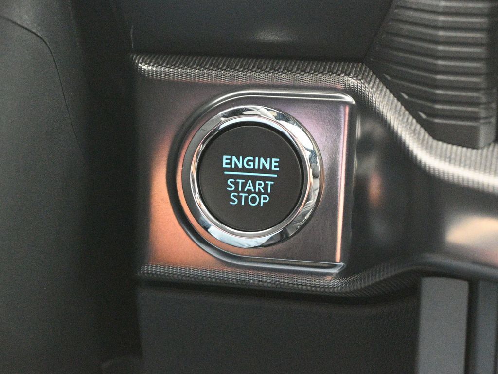 2025 Ford F-150 Lariat photo 22