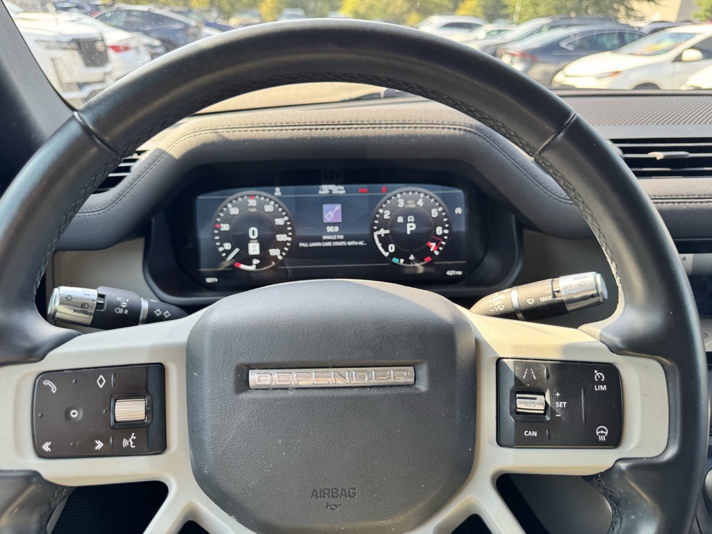 2021 Land Rover Defender 110 S photo 17