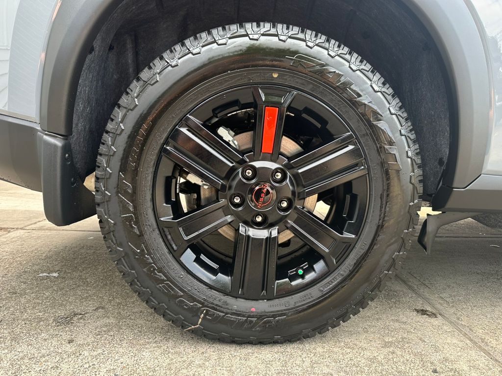 2026 Nissan Rogue SV photo 6