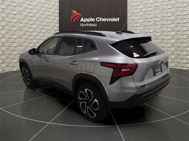 2025 Chevrolet Trax photo 4
