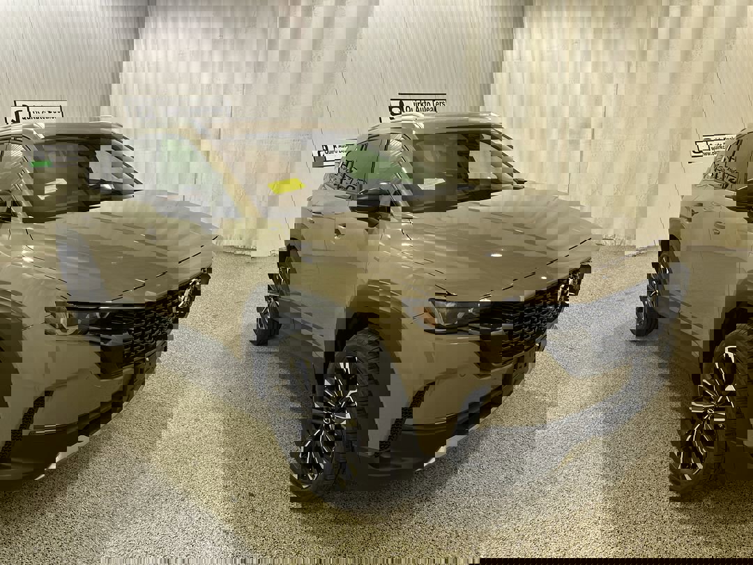 2025 Mazda CX-50 Premium Plus's photo