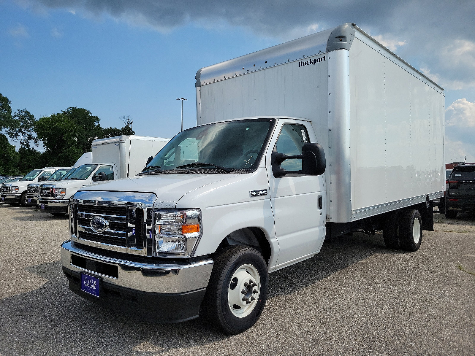 2024 Ford E-350 photo 2