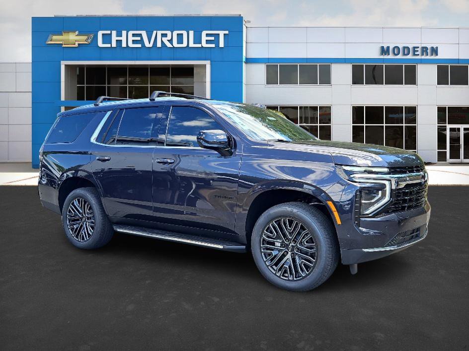 2025 Chevrolet Tahoe LS photo 3