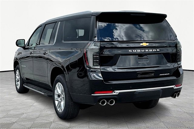 2025 Chevrolet Suburban Premier photo 4