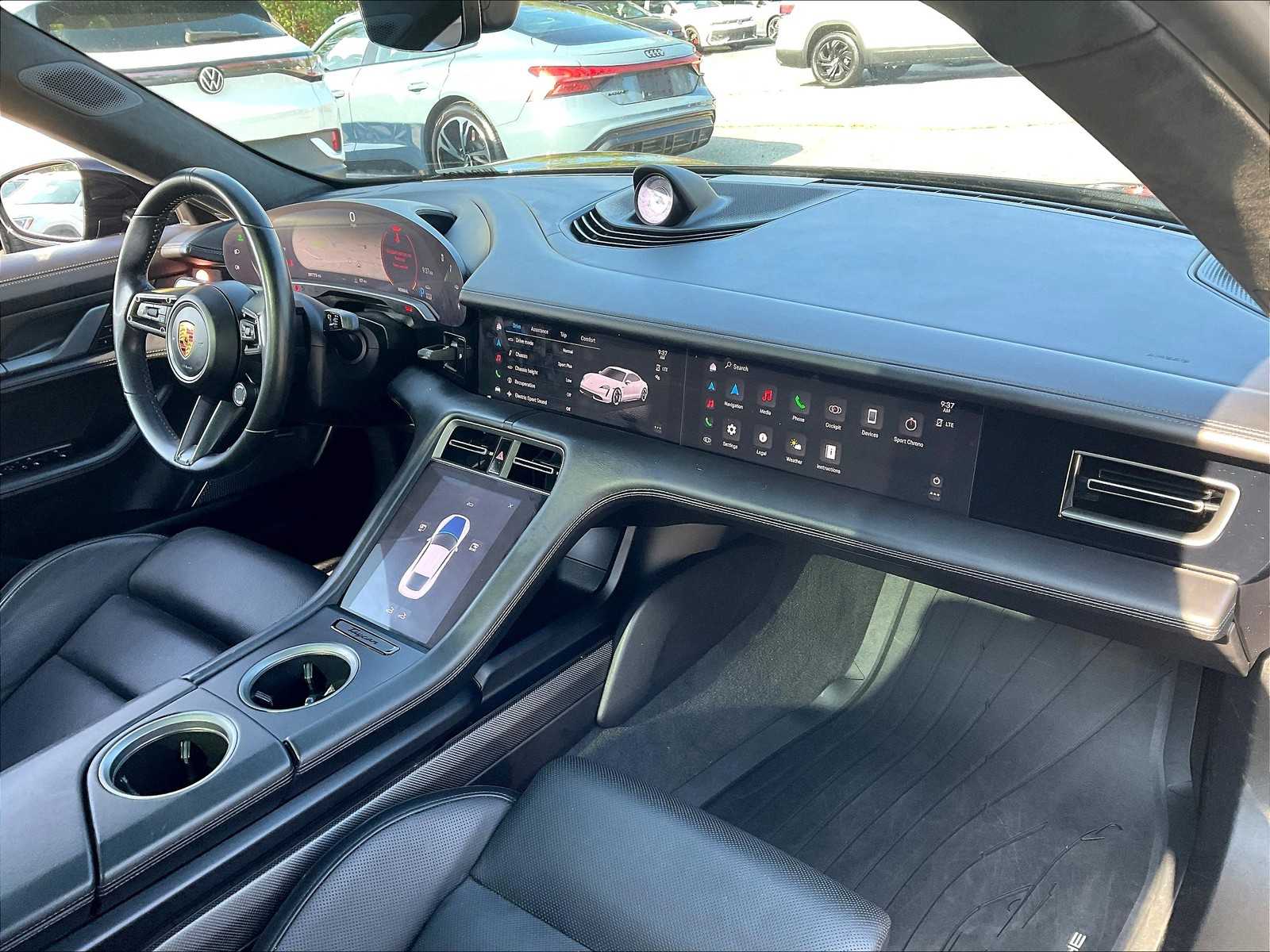 2021 Porsche Taycan Turbo S photo 13
