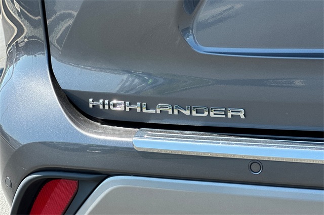 2024 Toyota Highlander Platinum photo 26