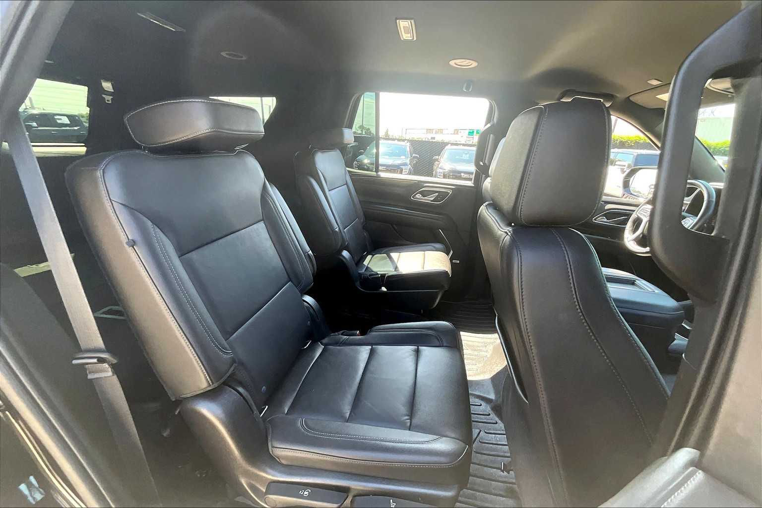 2021 Chevrolet Tahoe LT photo 16