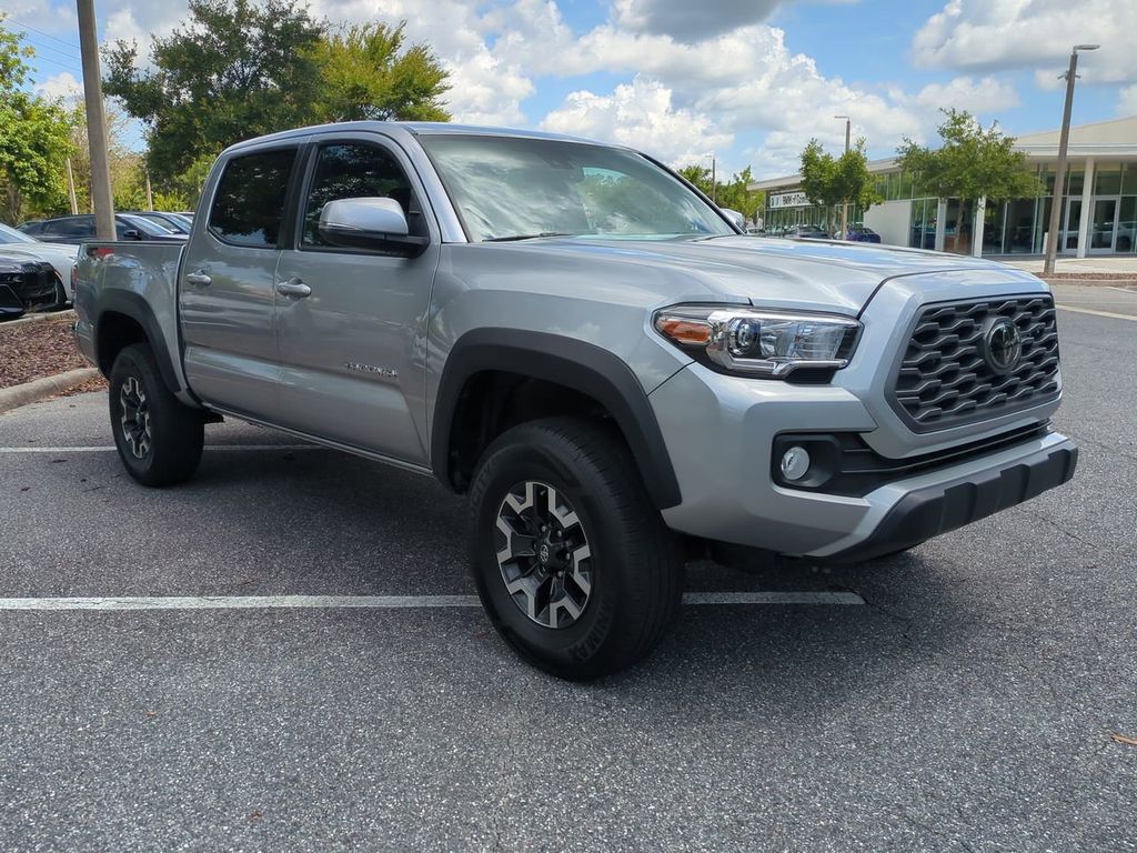 2023 Toyota Tacoma TRD Off-Road V6 photo 2