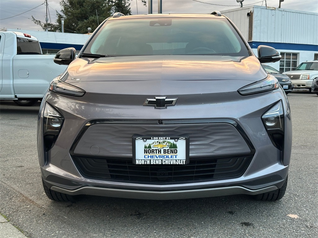 2022 Chevrolet Bolt EUV Premier photo 2