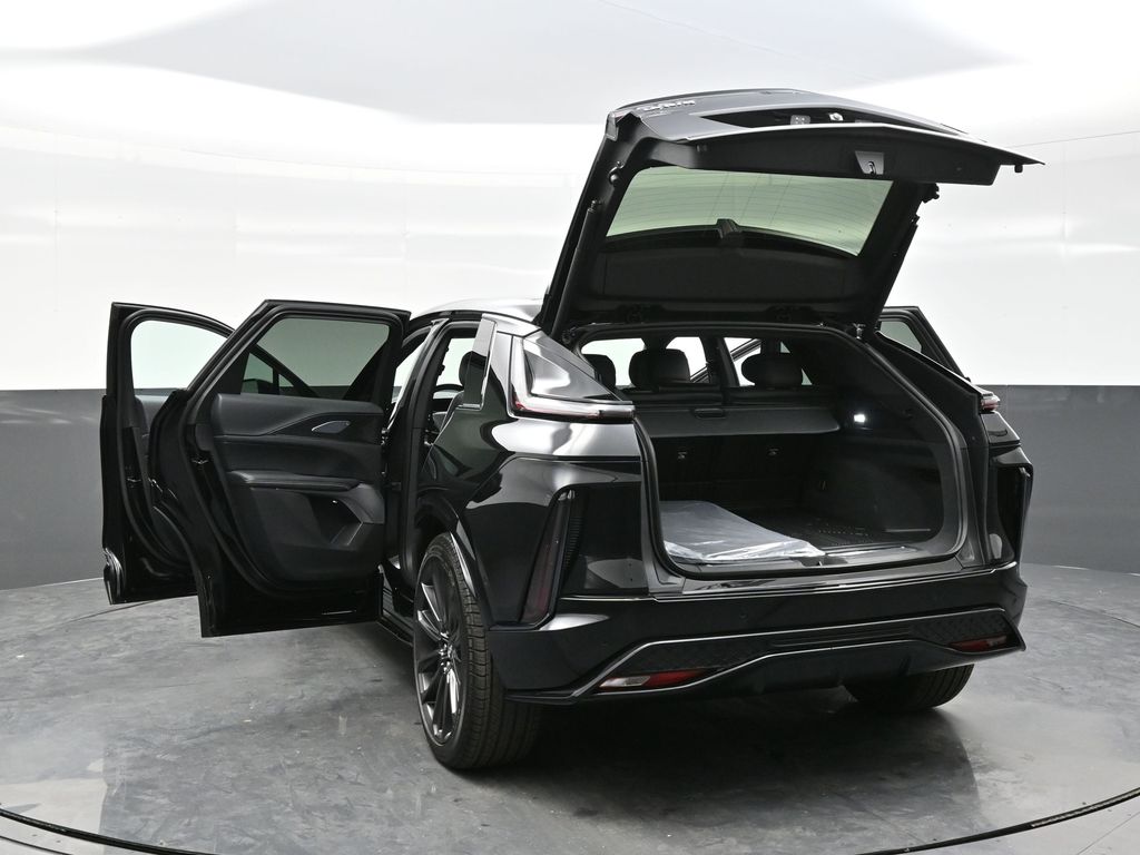 2026 Cadillac Lyriq photo 34