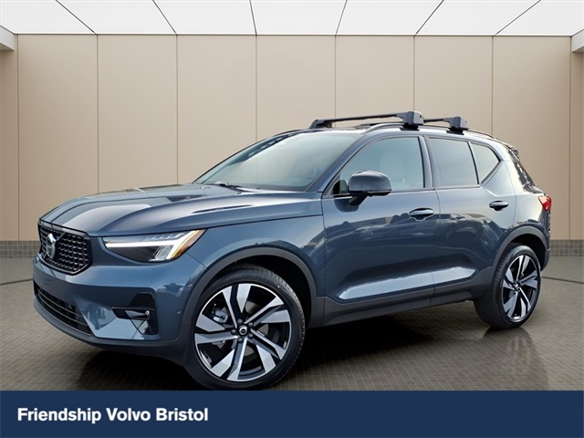 2026 Volvo XC40 Plus's photo