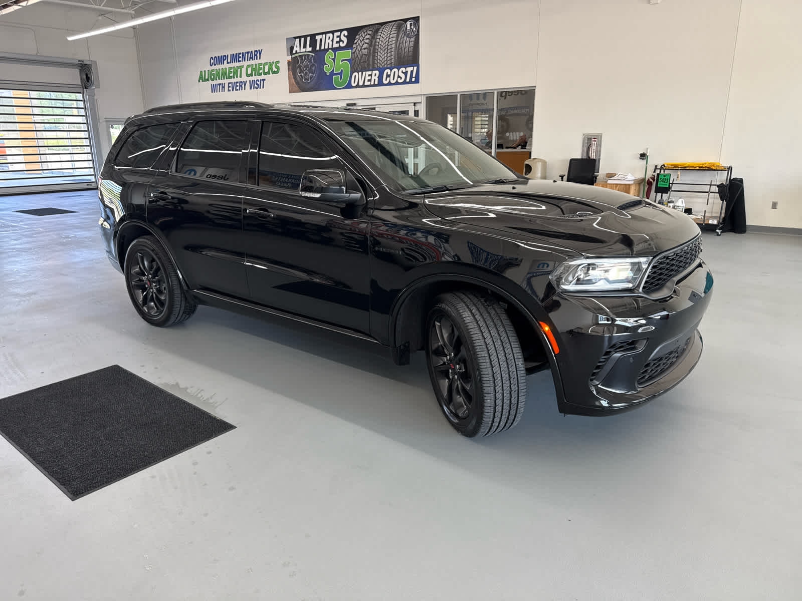 Used 2024 Dodge Durango R/T with VIN 1C4SDJCT6RC222515 for sale in Kansas City