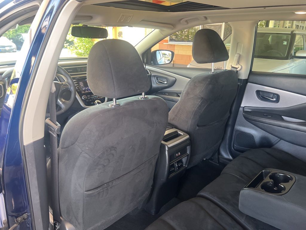 2019 Nissan Murano SV photo 11